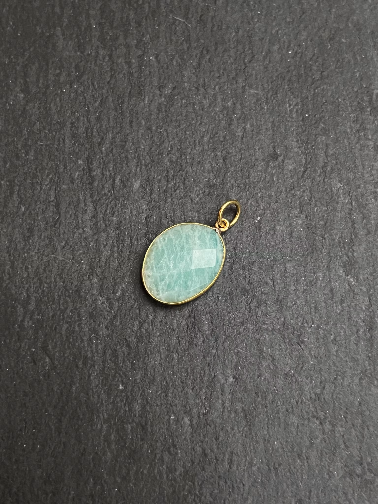 ELEMENTS ARMBAND MED 1 VALFRITT HÄNGE