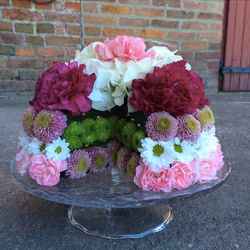 Create a flower cake