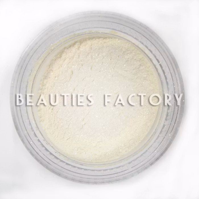 Love Alpha Glitter Powder - Pearl White