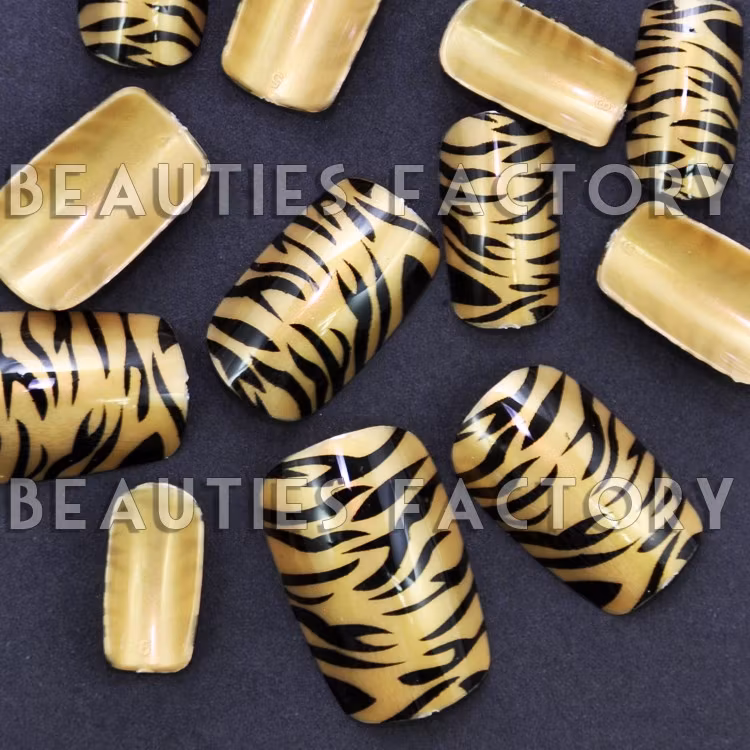 12st Design Lösnaglar - Gold Panther