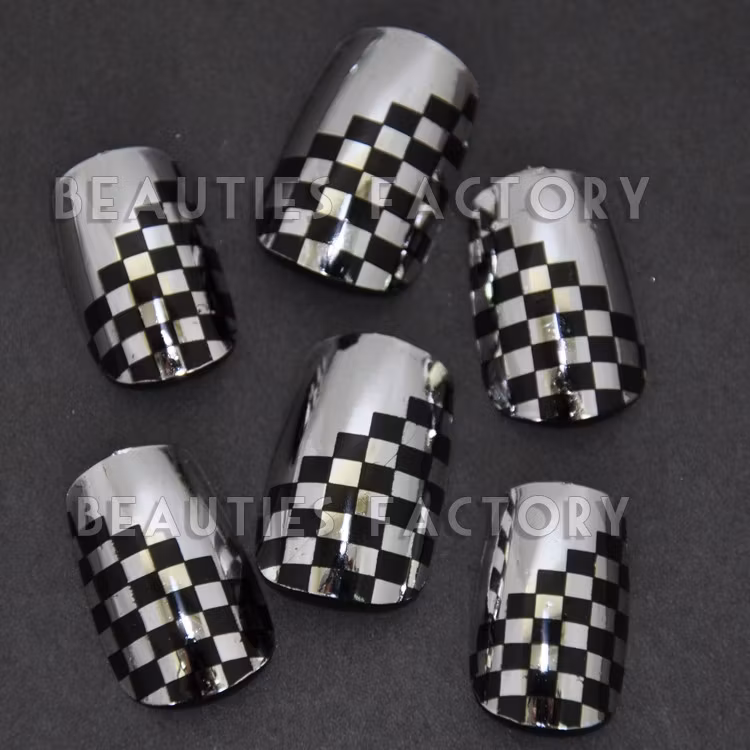 100st Lösnaglar - Chess