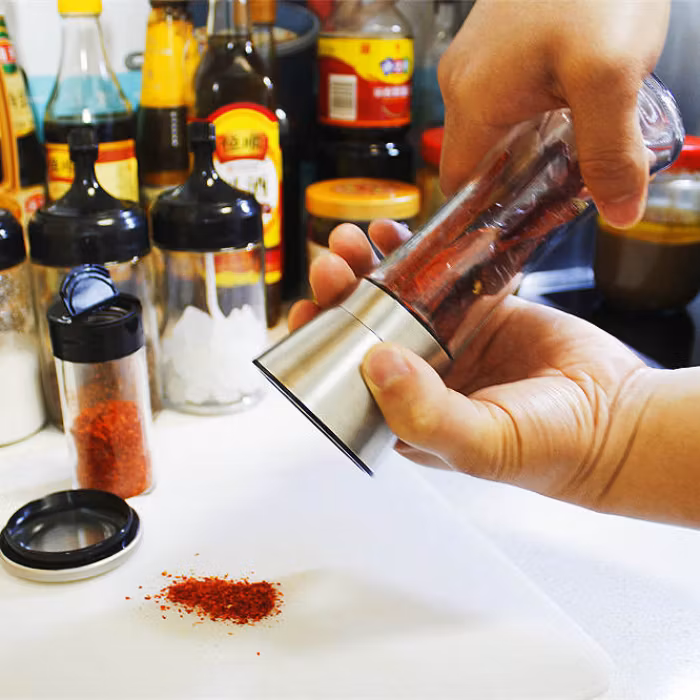 Salt and pepper grinder set