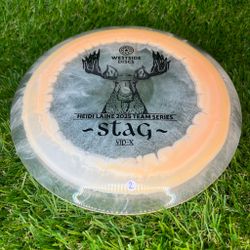 VIP-X Ring Stag Heidi Laine 2025