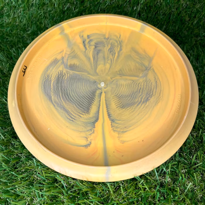 Basic Pyramid #1 (Begagnad)