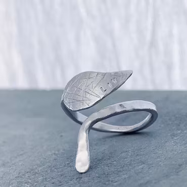 Silverring Löv av LIV