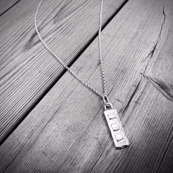 Silverhalsband Raw Cubes mini