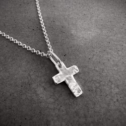Silverhalsband Raw Cross