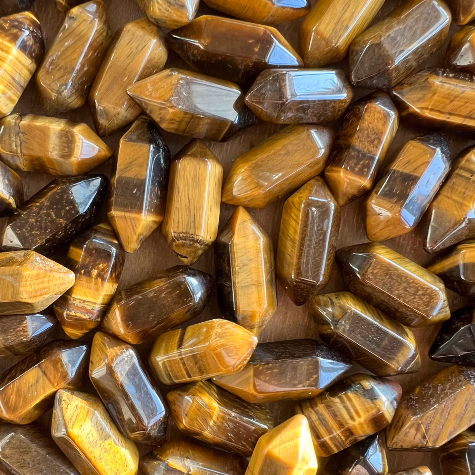 Tvåsidig spets Tigeröga