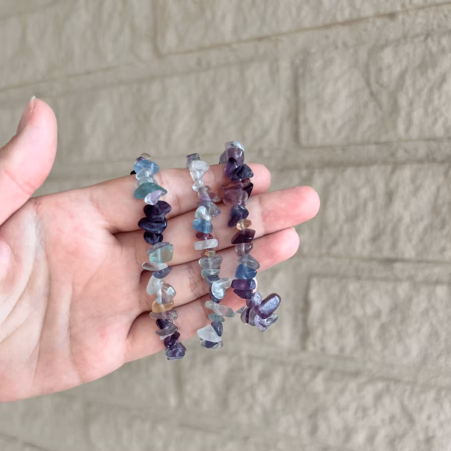 Chipsarmband Regnbågsfluorit