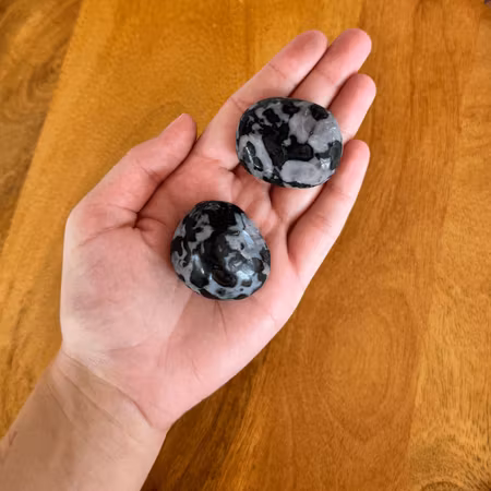 Cuddle stone Indigo Gabbro