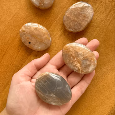 Touchstone skimrig Månsten