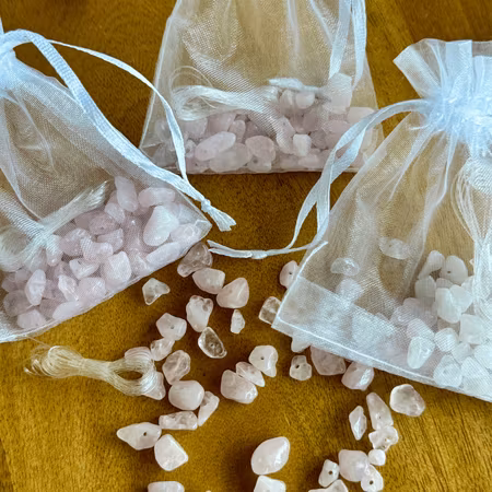 DIY Chipsarmband Rosenkvarts