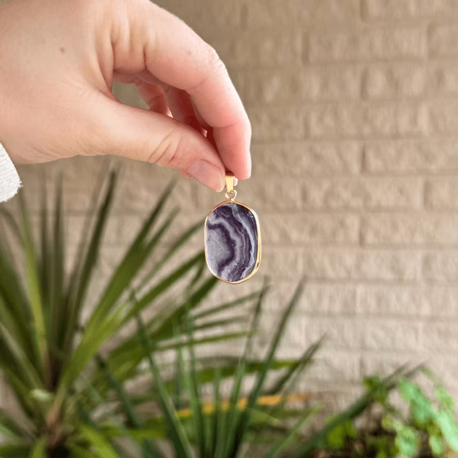 Hänge regnbågsfluorit