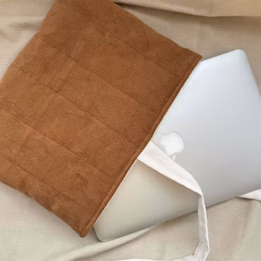 Handsytt Datorfodral - Brun manchester