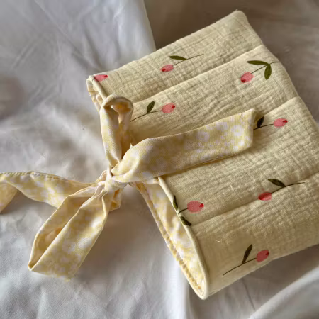 Handsydd Book sleeve - flera varianter