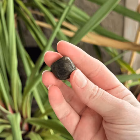 Trumlad Labradorit (saknar färgspel)