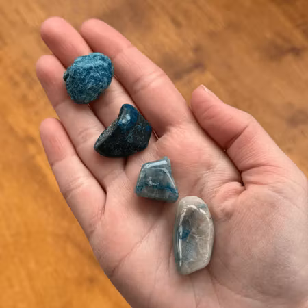 Trumlad Shattuckit (ojämn yta/ mindre skav)