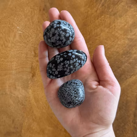 Cuddle Stone Snöflingeobsidian (ojämnheter)