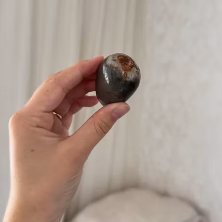 Touchstone Polykromjaspis, 67g (tråkig färg)
