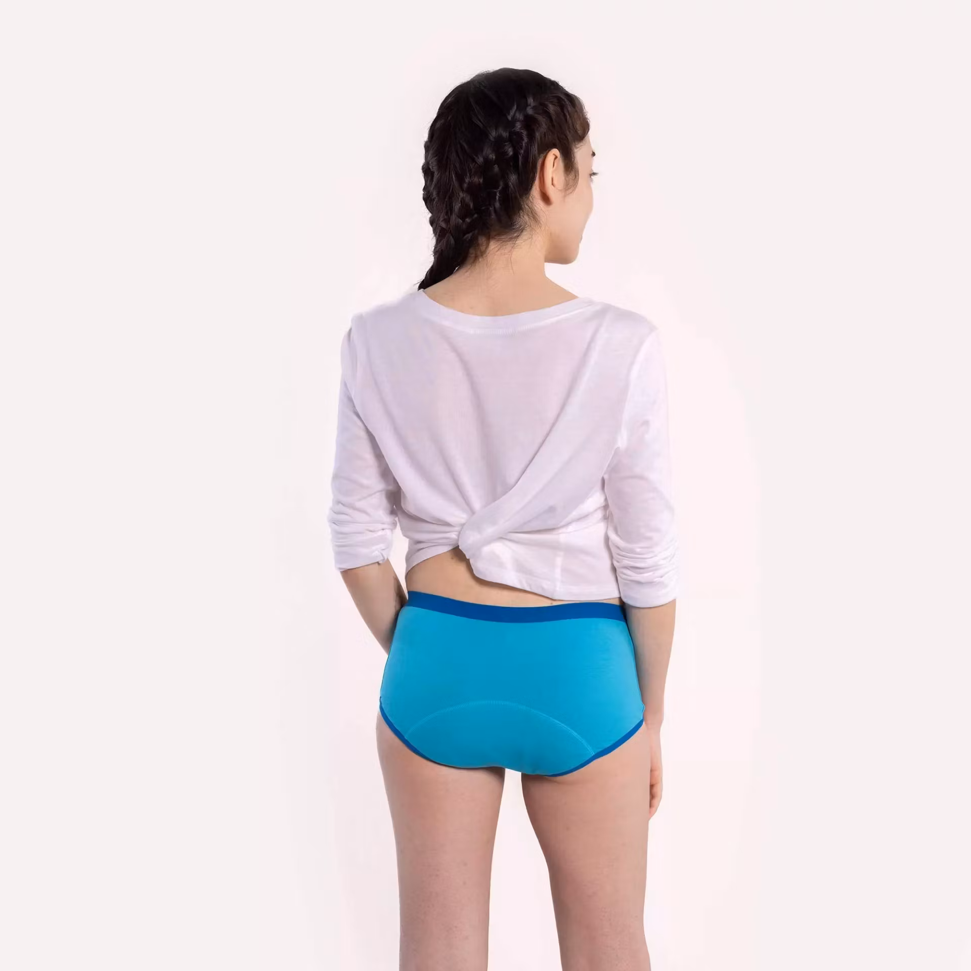 Teens menstrosor Panty Hipster. Light/medium absorption. Svart & blå.