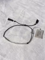 Armbånd (svart med sølv) fra Jewel Rocks