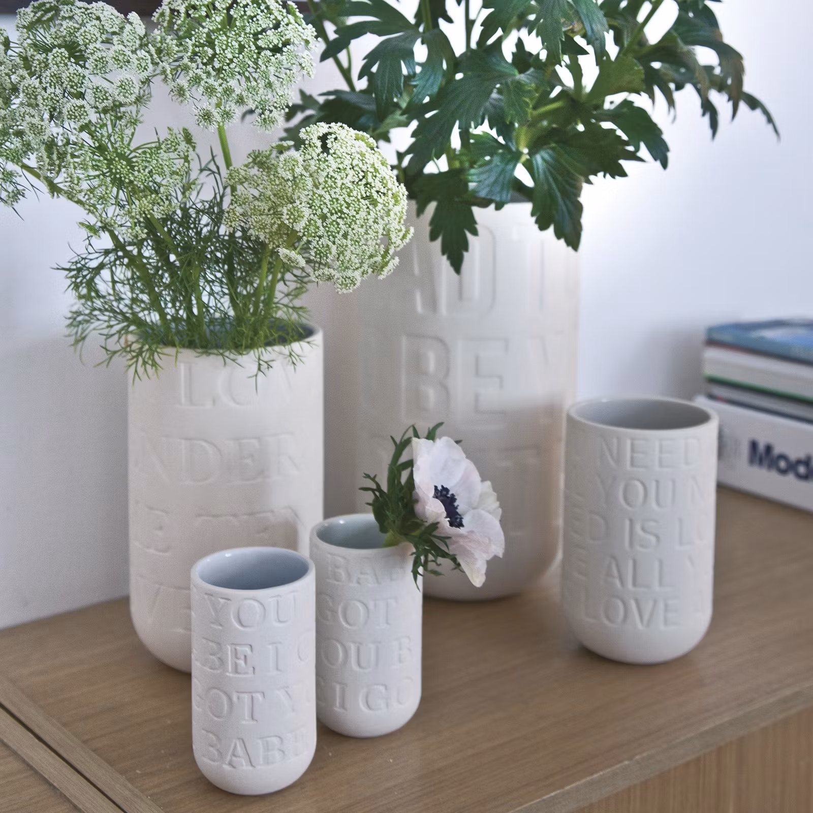 KÄHLER LOVE SONG vase - kalkhvit (H170 mm)