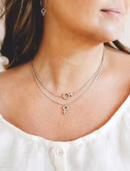 Halsband Femme Länk