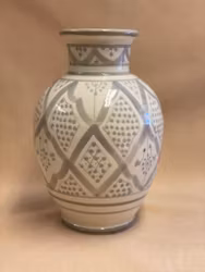 Urna 24cm Gråvit
