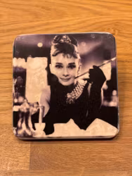 Marmorunderlägg Audrey Hepburn