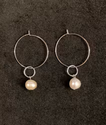 Örhängen Ring med Sötvattenspärla