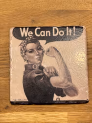 Marmorunderlägg Rosie Riveter