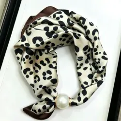 Scarf med magnetfäste