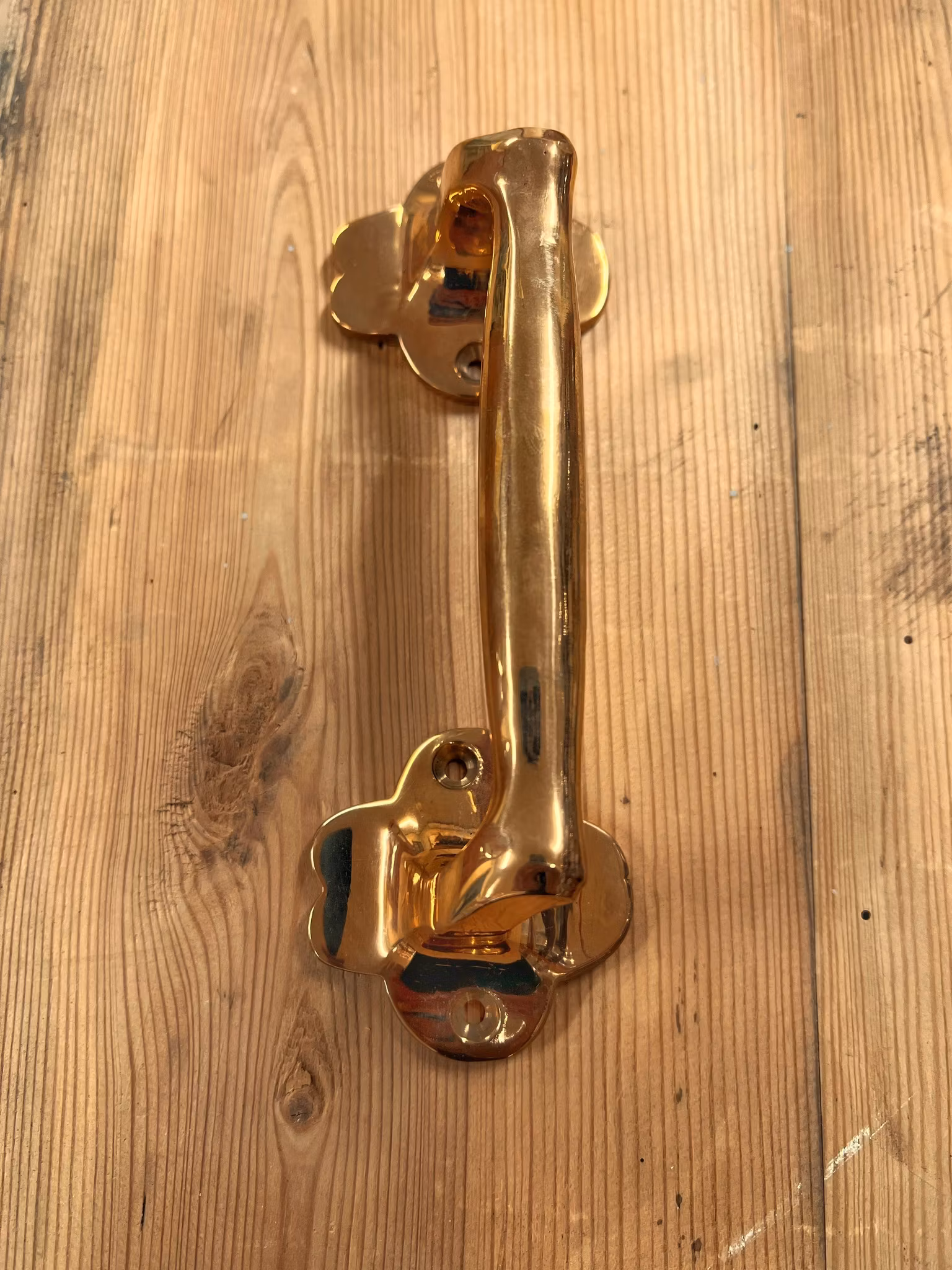 Draghandtag i bronserad mässing