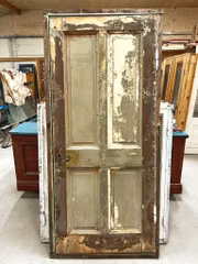 Dörr med karm 101 x 220