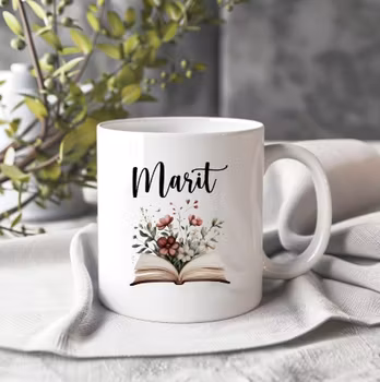 Mugg med bokmotiv och valfritt namn