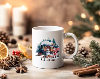 Mugg Jul på tågstation med valfritt namn