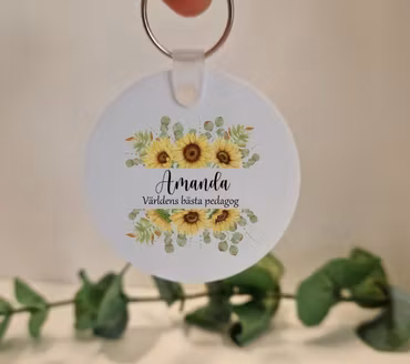 Nyckelring Solros med namn och världens bästa pedagog, fröken, lärare ...