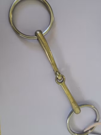 Bett, 13,5 cm