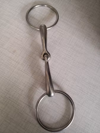 Bett, 13,5 cm
