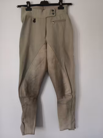 Pikeur, 40