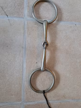 Bett, 12,5 cm