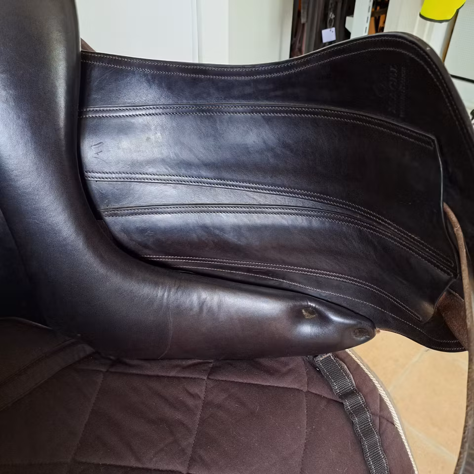 Dressyrsadel, Macel, 17,5 tum, mörkbrun
