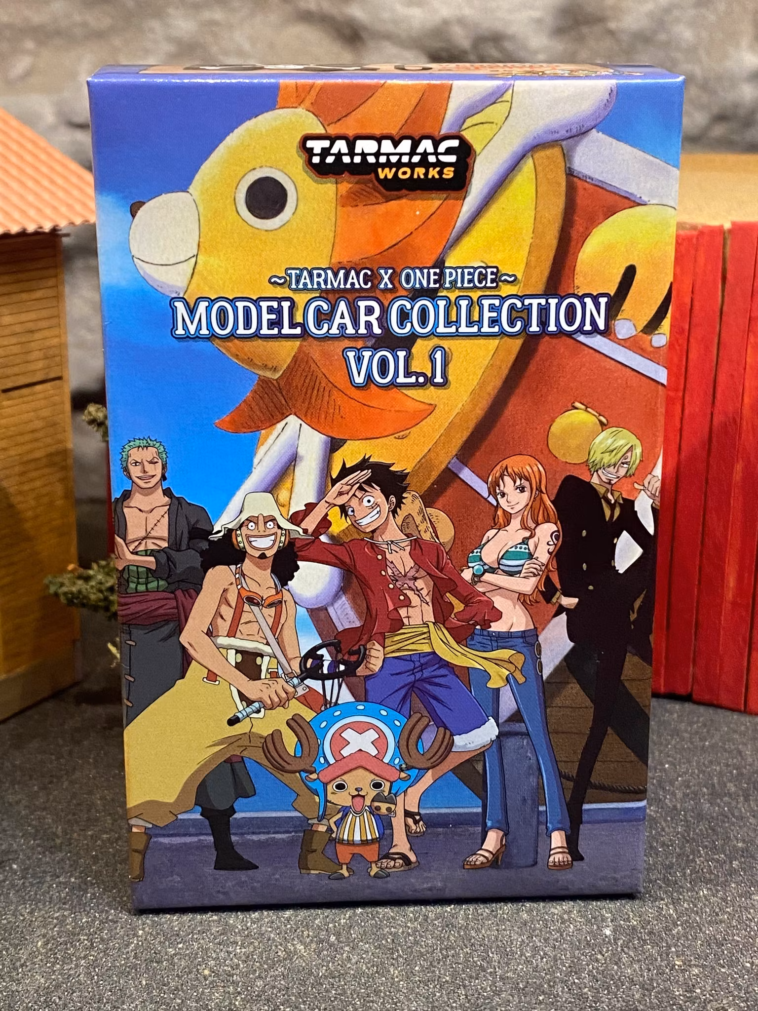 Skala 1/64 Model Car Collection fr TARMAC Works + One Piece: Datsun Bluebird 510 Wagon