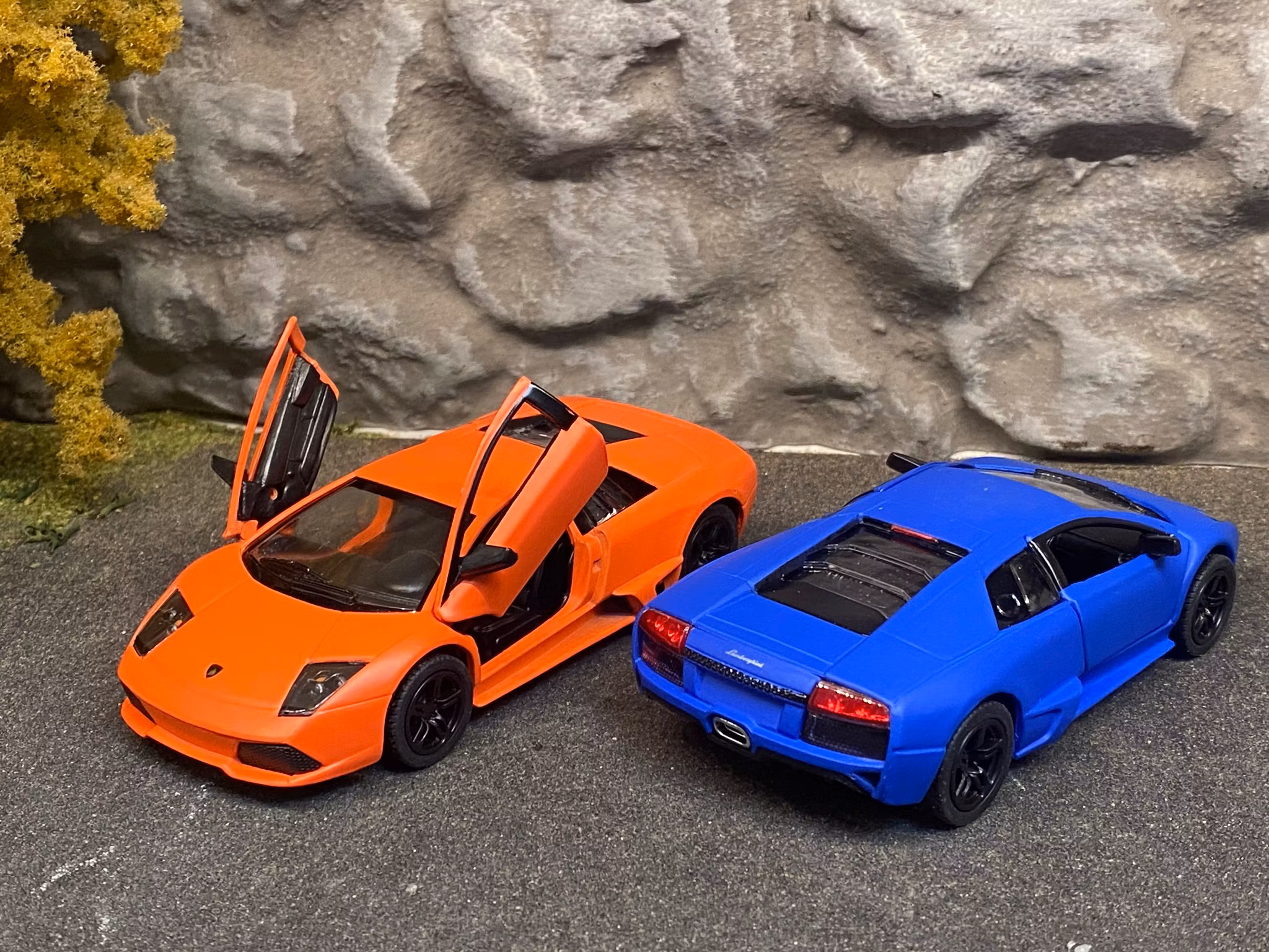 Skala 1/36 Lamborghini Murcielago LP 640, Matte Orange fr Kinsmart
