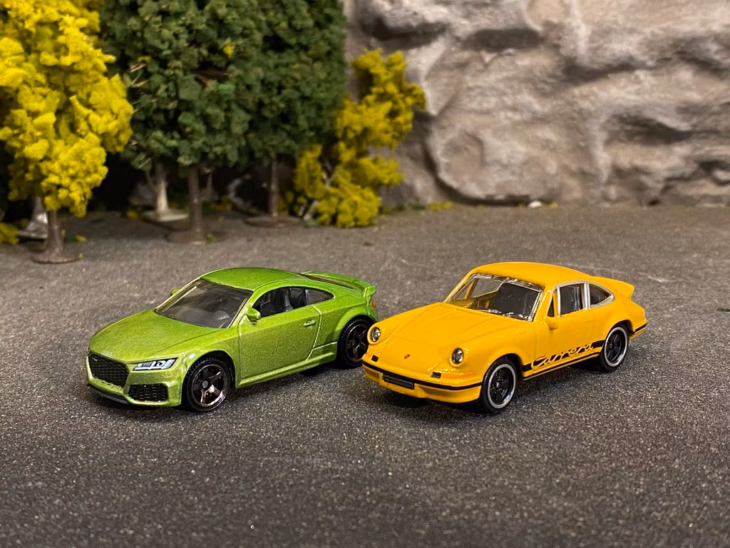 Skala 1/64 fr Majorette - Premium Cars: Aston Martin Vantage GT8 Yellow
