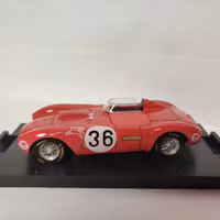 Skala 1/43 Alfa Romeo 33TT12 (1975)  fr Magazine Models