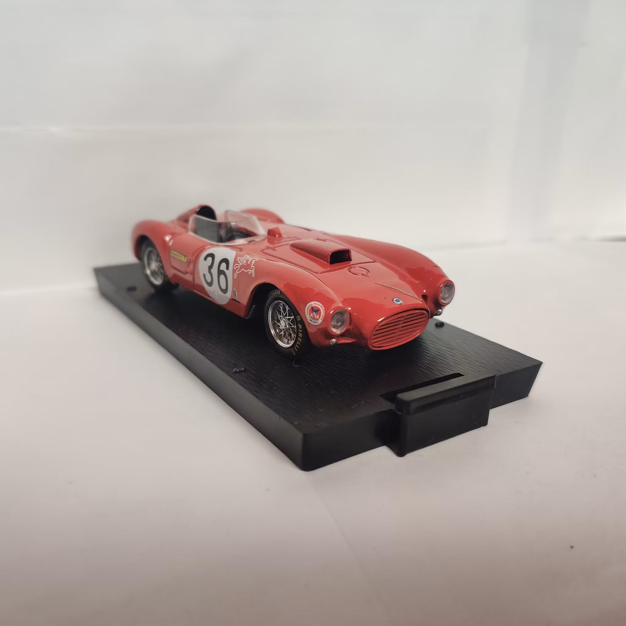 Skala 1/43 Alfa Romeo 33TT12 (1975)  fr Magazine Models