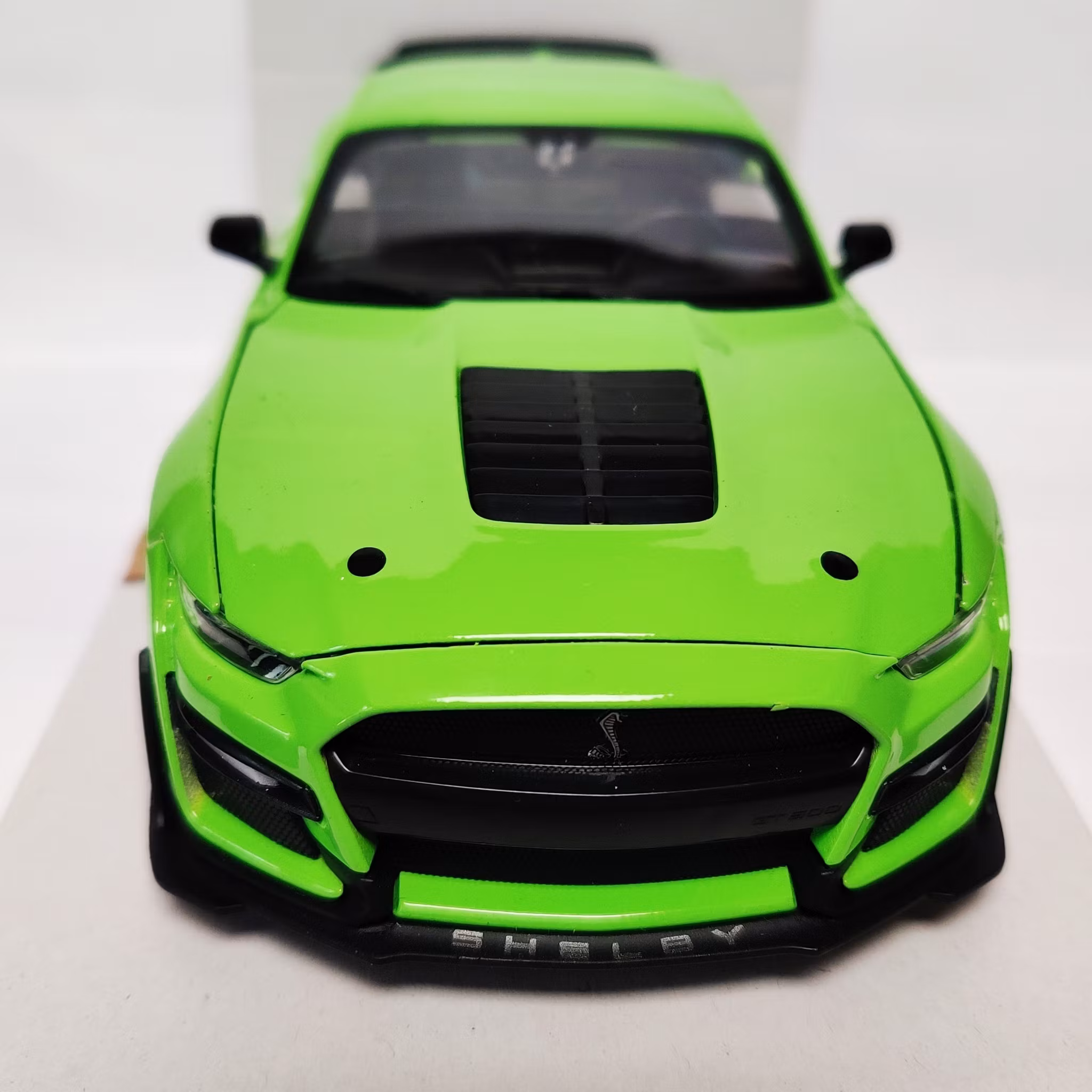 Skala 1/24 2020 Ford Mustang Shelby GT500 green fr Maisto Special Edition