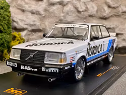 Skala 1/18 VOLVO 240 Turbo #1 Nordica ETCC, A Olofsson fr IXO Models