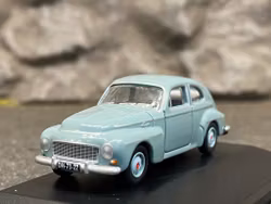 Skala 1/76 Volvo 544, Light blue från Oxford